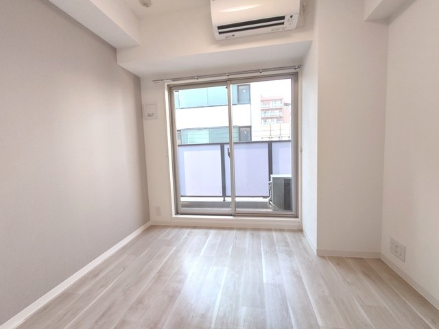 ※写真は同タイプ住戸です。(居間)