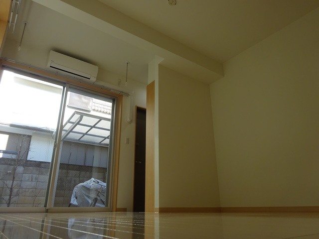 (居間)