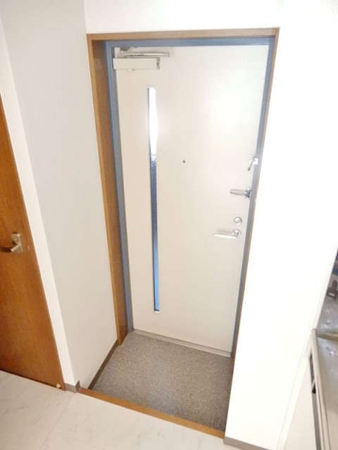 ※同仕様写真含む(玄関)