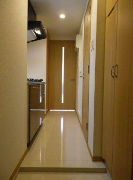 (玄関)