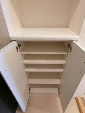 (玄関)