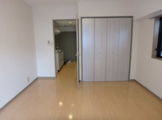 (居間)