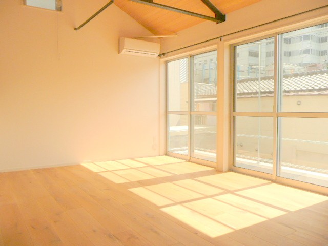 (居間)