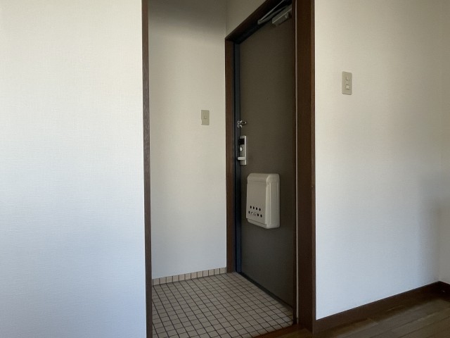 (玄関)