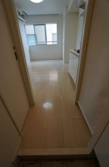 (玄関)