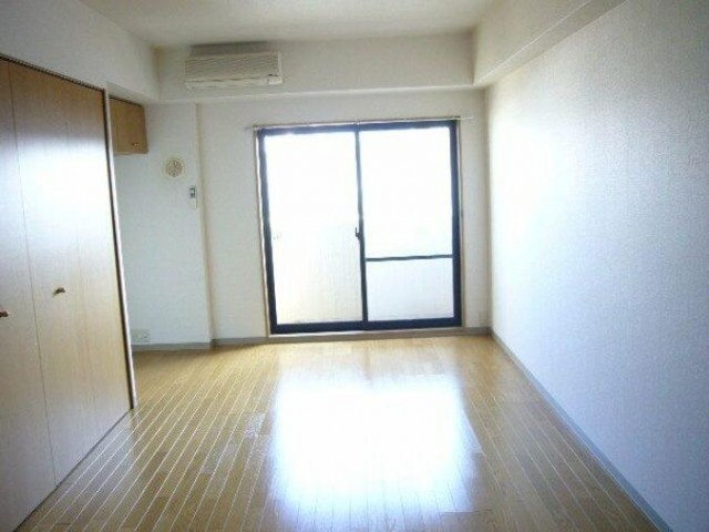 (居間)