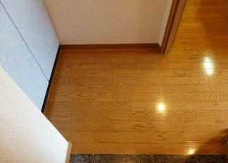 (玄関)