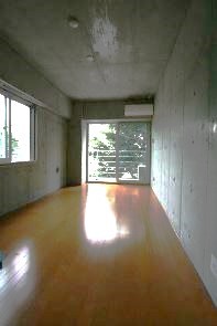 (居間)