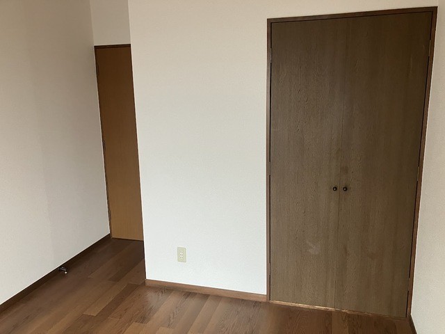(居間)
