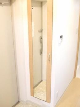 (玄関)