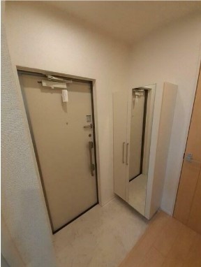 (玄関)