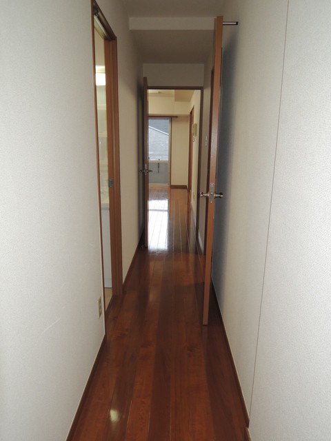 (玄関)