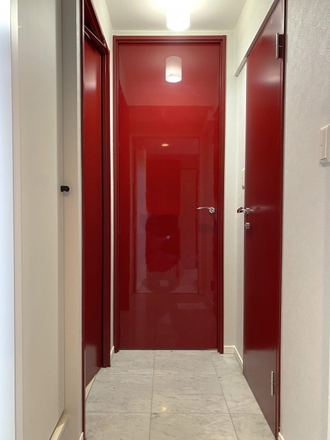 (玄関)
