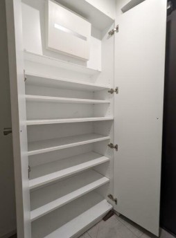(玄関)