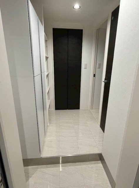 (玄関)