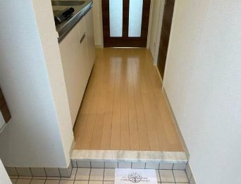 (玄関)