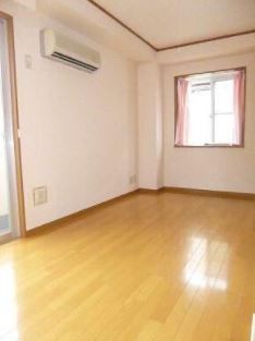 ※同仕様写真含む(居間)