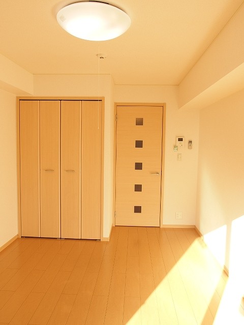 (居間)