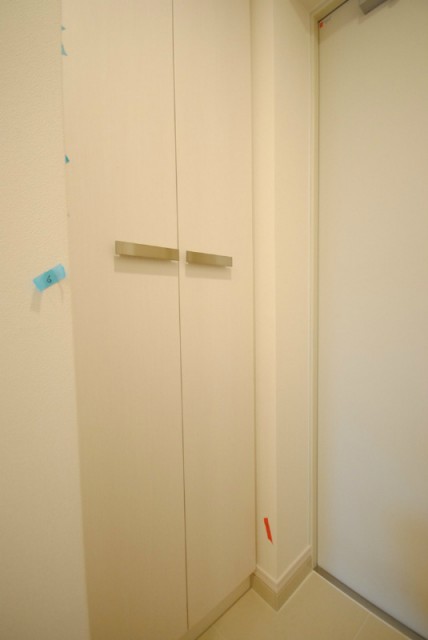 ※同仕様写真含む(玄関)