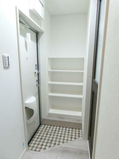 (玄関)