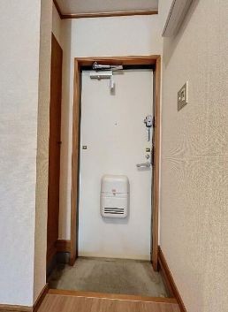 (玄関)
