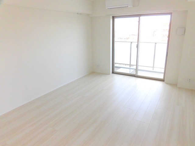 ※同仕様写真含む(居間)
