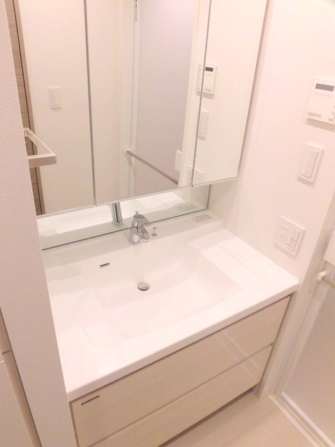 ※同仕様写真含む(内装)