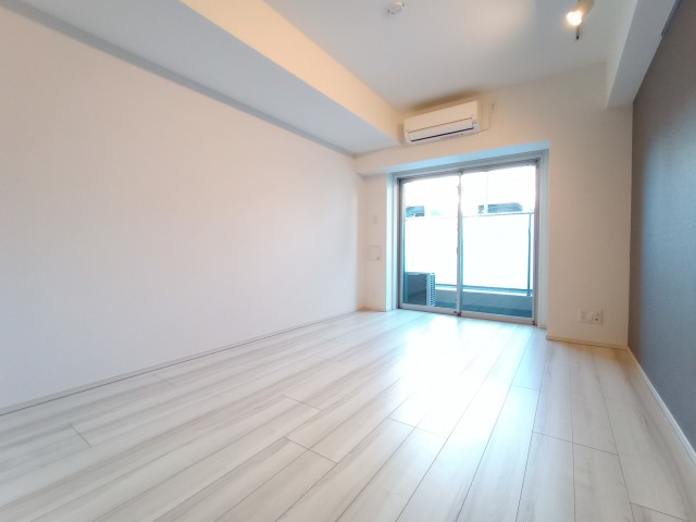(居間)