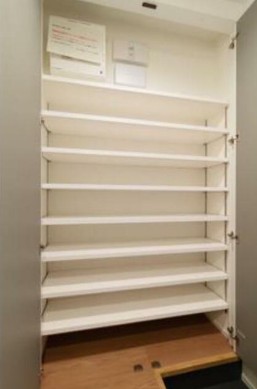 同タイプ住戸(玄関)