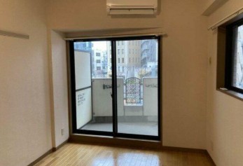 (居間)