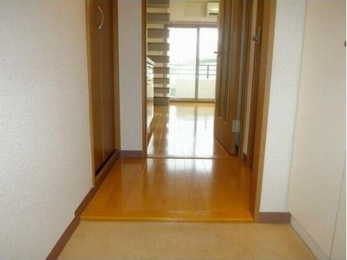 (玄関)