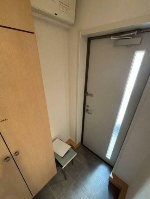 (玄関)