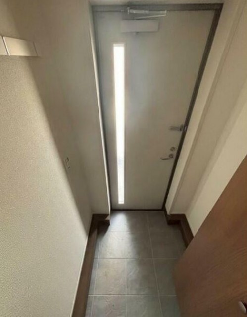 (玄関)