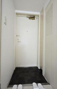 (玄関)