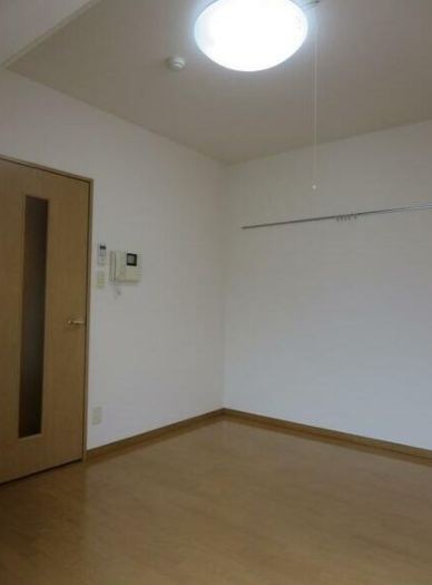 (居間)