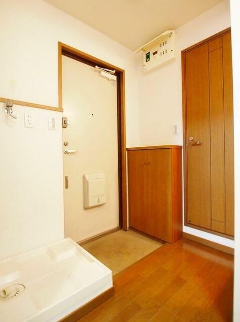 ※同仕様写真含む(玄関)