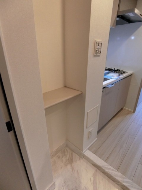 (玄関)