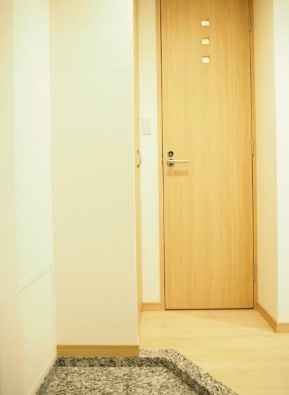 (玄関)