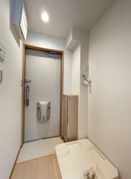 (玄関)