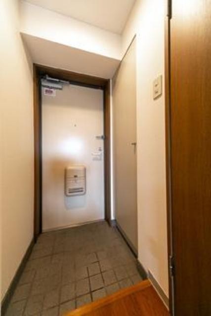 ※写真は同タイプ住戸です。(玄関)
