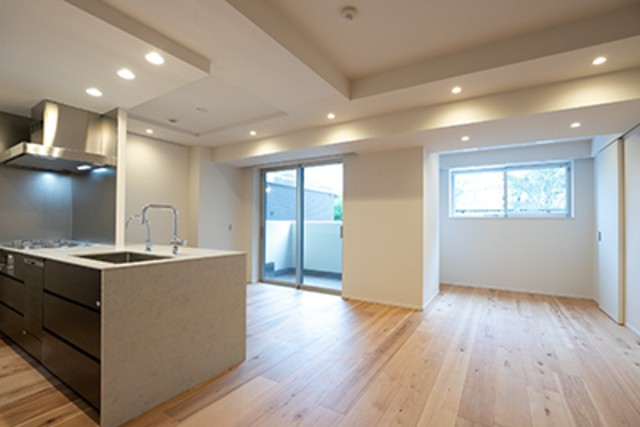 ※写真は同タイプ住戸です。(居間)