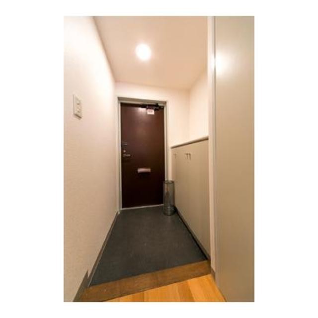 ※写真は同タイプ住戸です。(玄関)