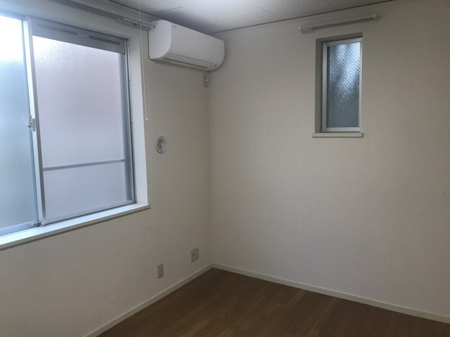 (居間)
