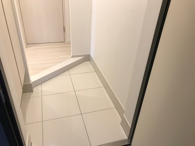 (玄関)