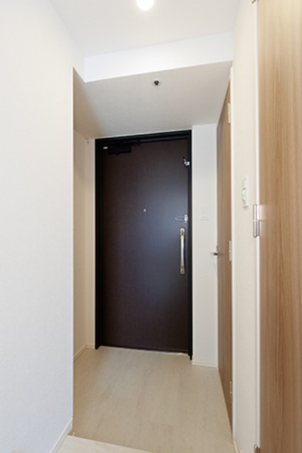 ※写真は同タイプ住戸です。(玄関)