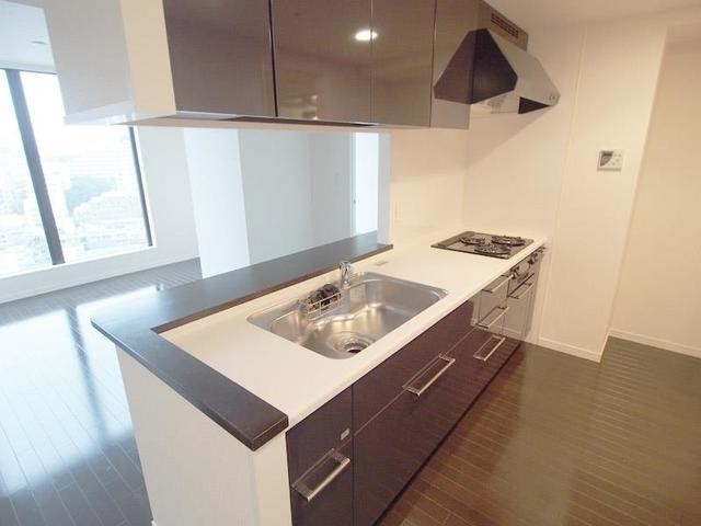 ※写真は同タイプ住戸です。(キッチン)