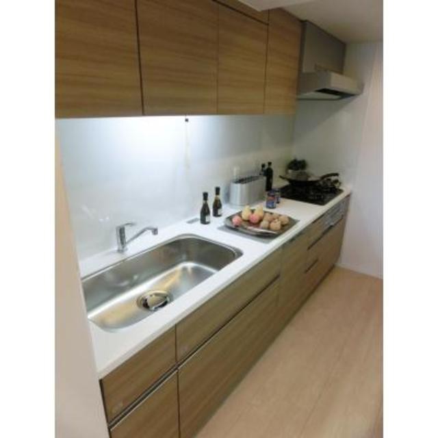 ※写真は同タイプ住戸です。(キッチン)