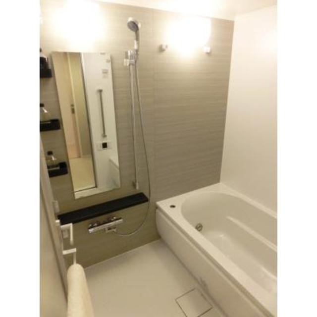 ※写真は同タイプ住戸です。(風呂)