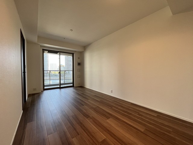 ※写真は同タイプ住戸です。(居間)