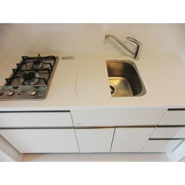 ※写真は同タイプ住戸です。(キッチン)